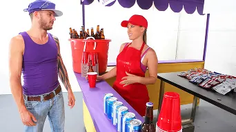 Devon Lee en 'Perra de la cerveza'