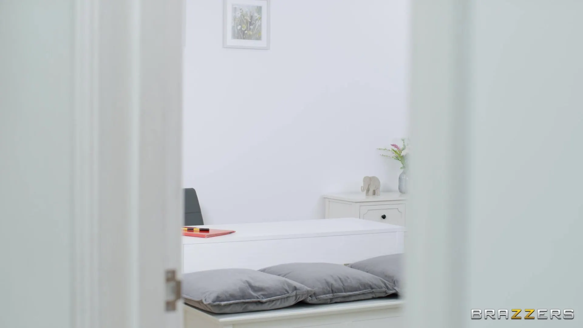 Brazzers 'Fixieren des Freundes meiner Tochter' Darsteller Michelle Thorne (Foto 2)