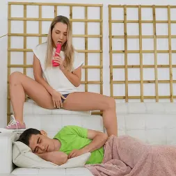 Mona Blue in 'Brazzers' Squirt Prank (Thumbnail 2)