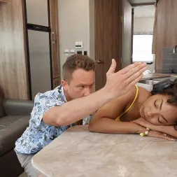 Aria Kai In 'Brazzers' Der Roadtrip: raunchy rv-ing (Ein 3)