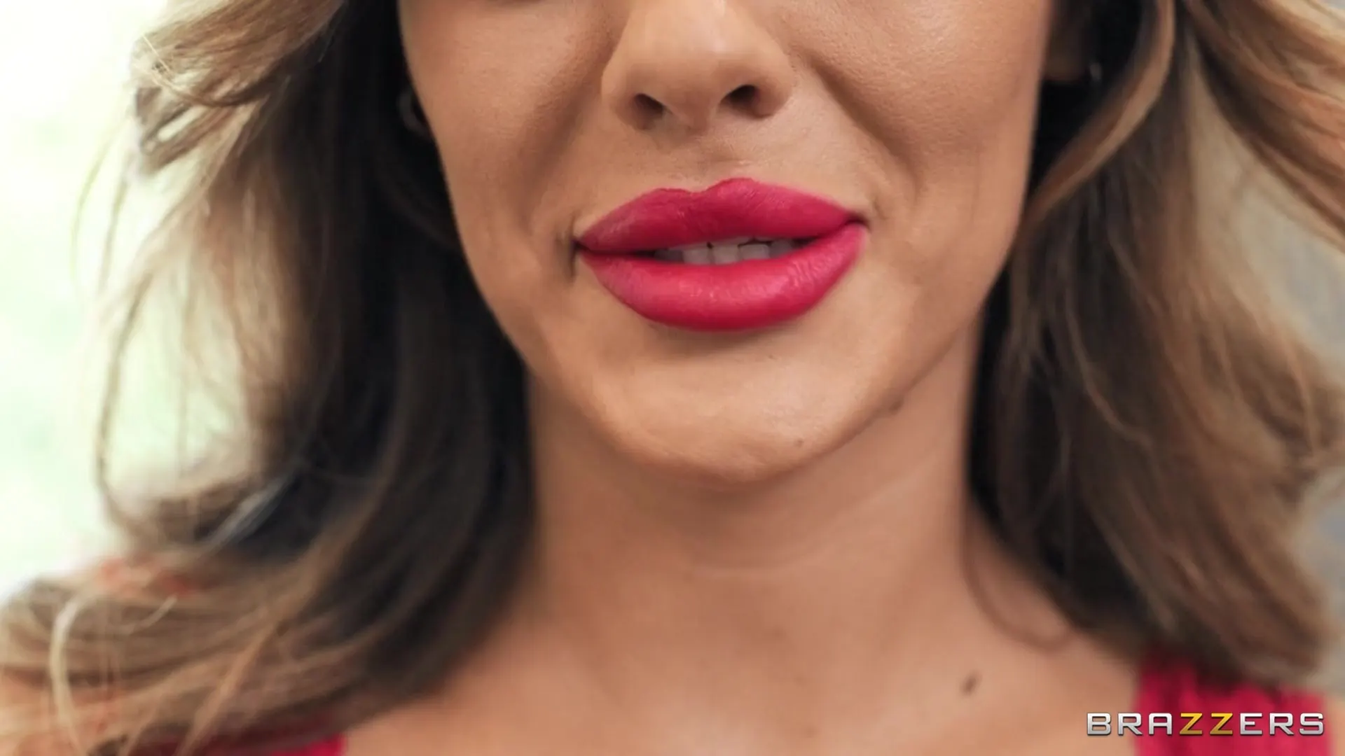 Brazzers '想念我' 主演 Aila Donovan (照片 2)