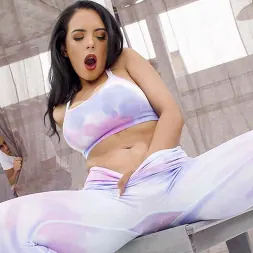 Katrina Moreno in 'Brazzers' Pool Pleasure (Thumbnail 1)