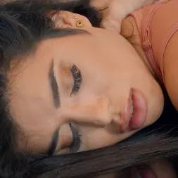 Sara Retali In 'Brazzers' Hotdogging ihren (Ein 3)