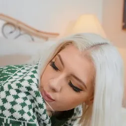 Gia OhMy In 'Brazzers' Eine moderne Romanze - Bad Boy trifft Gilf (Ein 3)