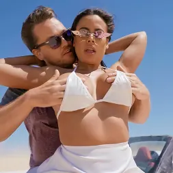 Luna Star В 'Brazzers' Дикая поездка звезды Луны (Миниатюру 1)