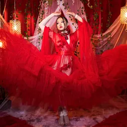 Lulu Chu में 'Brazzers' लुलु की वासना की लायर (थंबनेल 1)