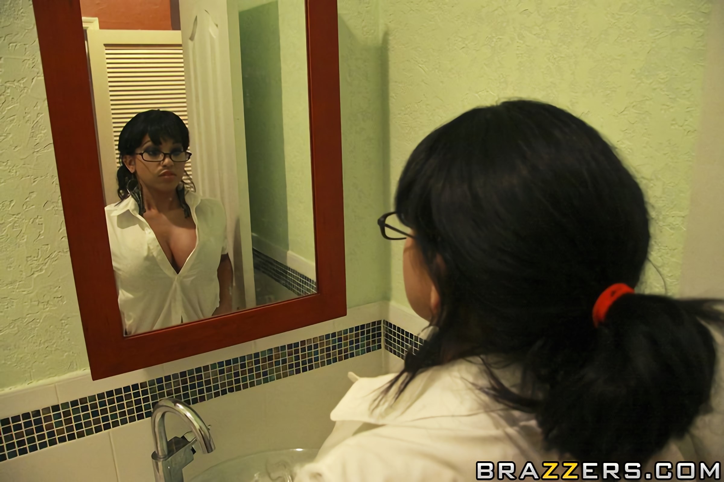 Brazzers 'Suckretary' starring Abella Anderson (Photo 5)