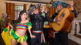 Aleksa Nicole en 'Cinco de Sexo'