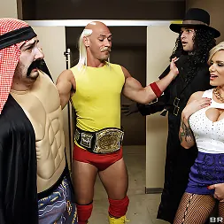 Kate Frost 在 Cockamania奔跑 (照片 2) Kate Frost 在 'Brazzers' Cockamania奔跑 (縮略圖 2)