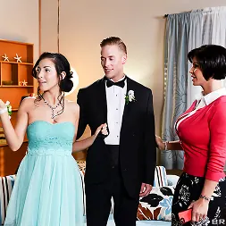 Shay Fox 在 'Brazzers' 我的Prom Milf (縮略圖 2)