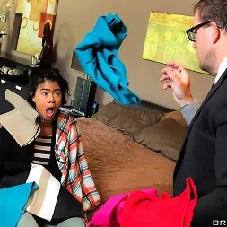 Dana Vespoli en 'Brazzers' Cambio de imagen de MILF (Miniatura 7)