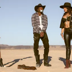 Luna Star В 'Brazzers' Десперада (Миниатюру 1)