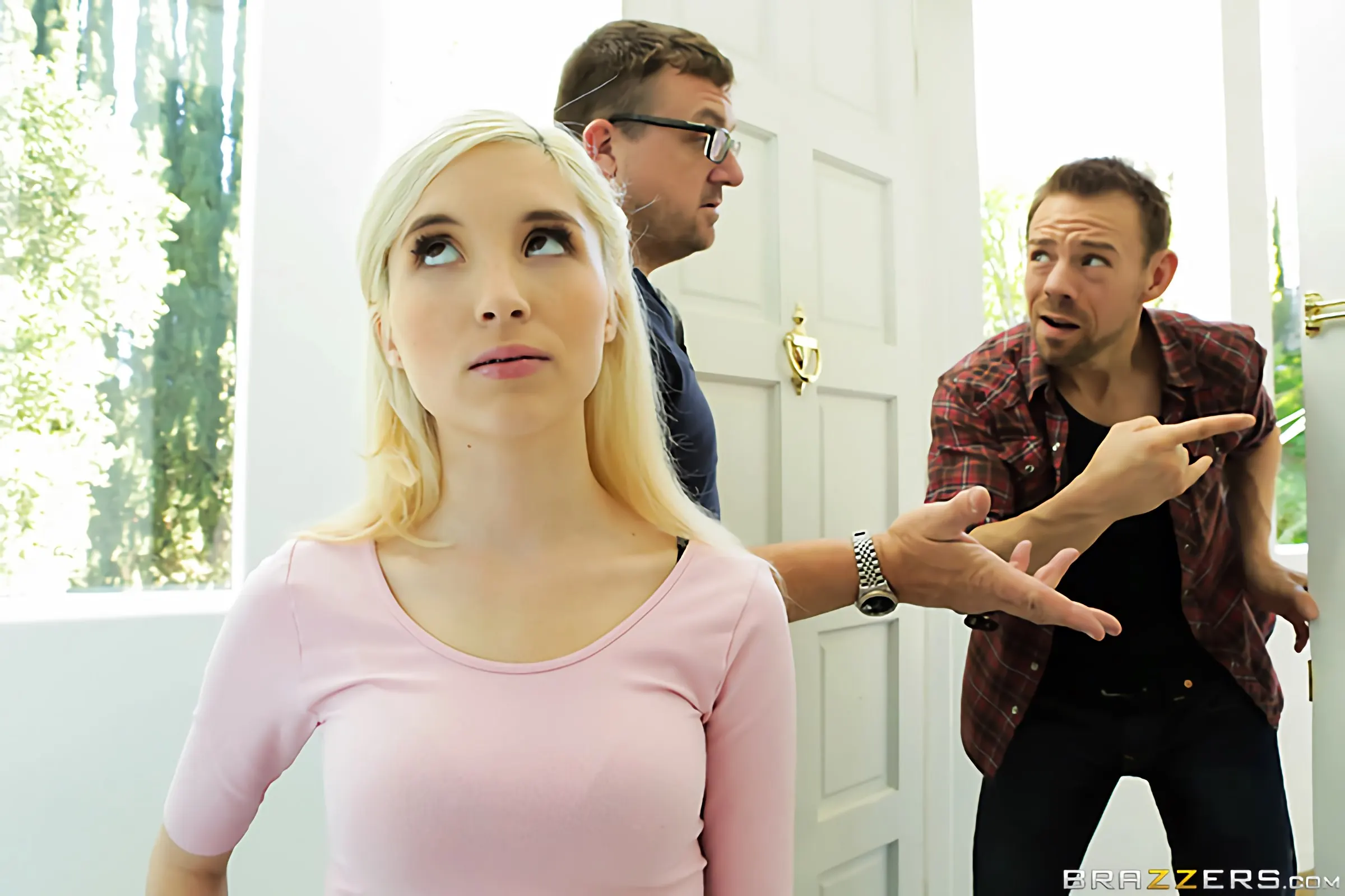 Brazzers 'Piper Meets MrCreep' starring Piper Perri (Photo 2)