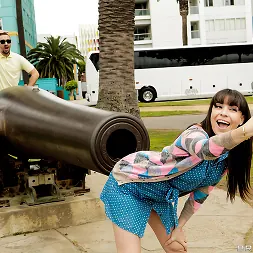 Dana DeArmond en 'Brazzers' NUNCA SE CASE - La espiral descendente (Miniatura 2)