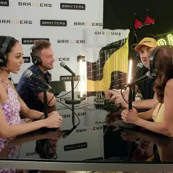 Alexis Fawx В 'Brazzers' Zzcast keiran в доме (Миниатюру 2)