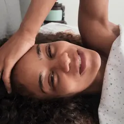 Scarlit Scandal In 'Brazzers' Liebe in Pornos - Teil 2 : Scarlit's erster Anal (Ein 2)