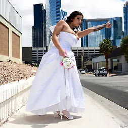 Lylith Lavey en 'Brazzers' Enganchado y abandonado (Miniatura 1)