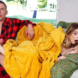 Elias Cash В 'Brazzers' Ласточка для отчима (Миниатюру 1)